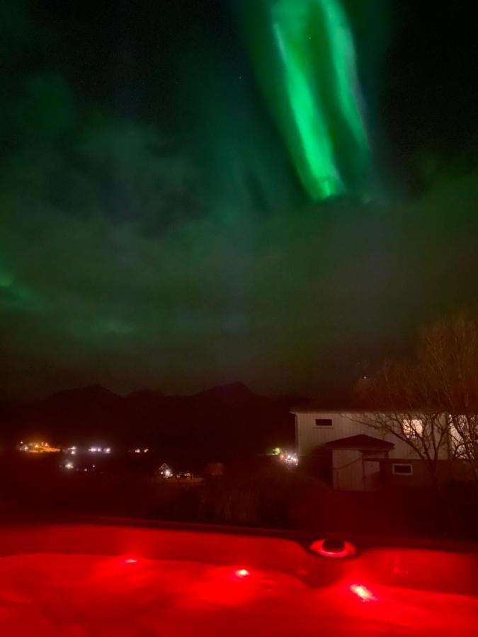 Villa Med Jacuzzi Og Nydelig Utsikt Gravdal  Exterior foto